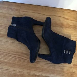 Anne Klein Iflex booties
